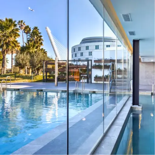 [SEVILLA] Masaje en pareja + Acceso a la piscina exterior 